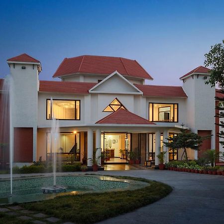 Naturoville Ayurvedic And Yoga Retreat Hotel Rishīkesh Buitenkant foto