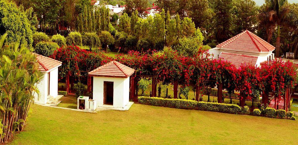Naturoville Ayurvedic And Yoga Retreat Hotel Rishīkesh Buitenkant foto