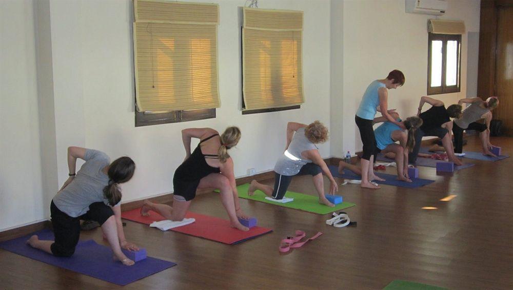 Naturoville Ayurvedic And Yoga Retreat Hotel Rishīkesh Buitenkant foto