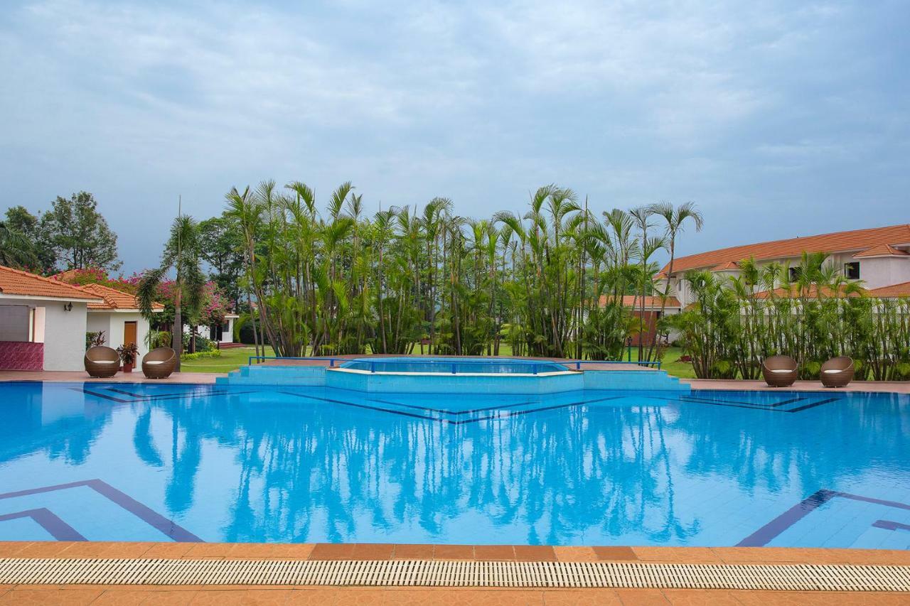 Naturoville Ayurvedic And Yoga Retreat Hotel Rishīkesh Buitenkant foto